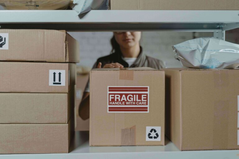 Read more about the article Packing Fragile Items: Best Practices for Safe Transportation